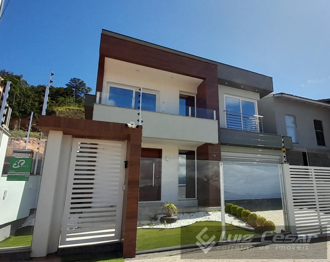 Casa, 3 quartos, 262 m² - Foto 1