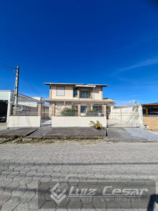 Casa, 4 quartos, 212 m² - Foto 2