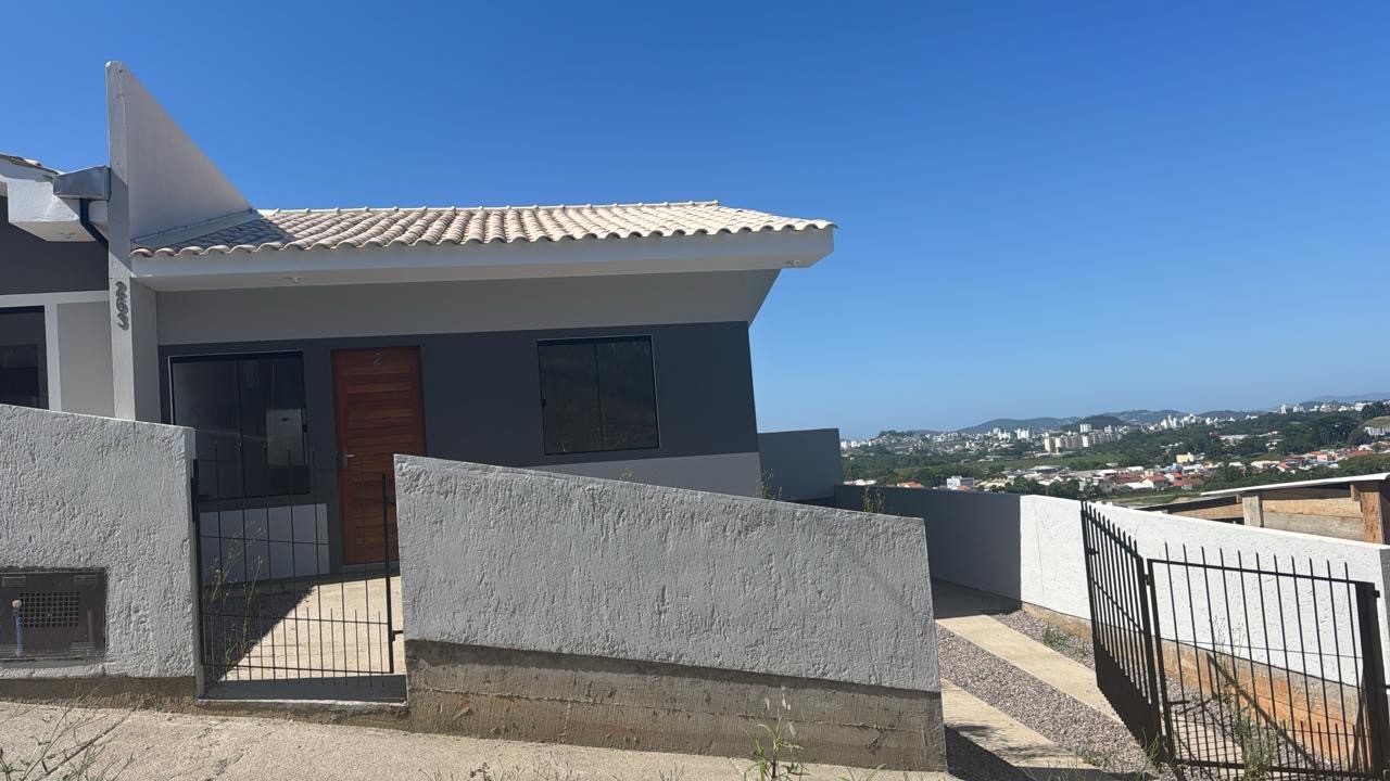 Casa, 2 quartos, 52 m² - Foto 1