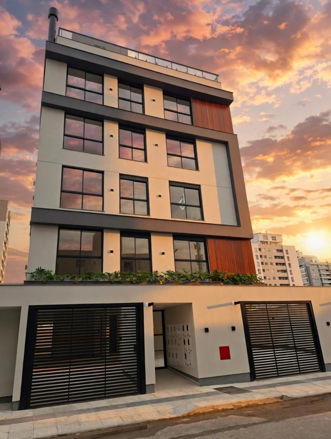 Apartamento, 3 quartos, 140 m² - Foto 1